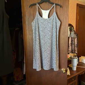 Old Navy sundress, size XL in a black, gray and white print.